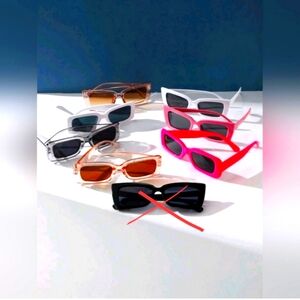 Glasses with plastic case and cleaning cloth